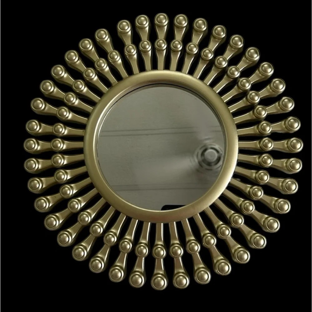 Retro Mirror